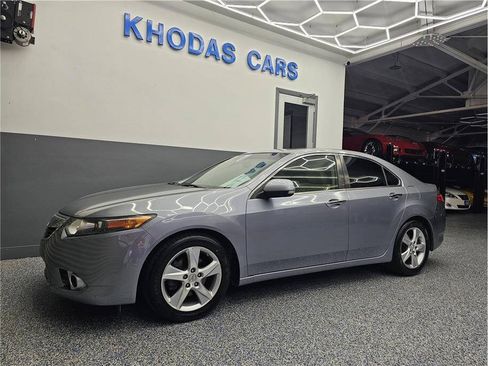 Used 2011 Acura TSX Sedan FWD image 2