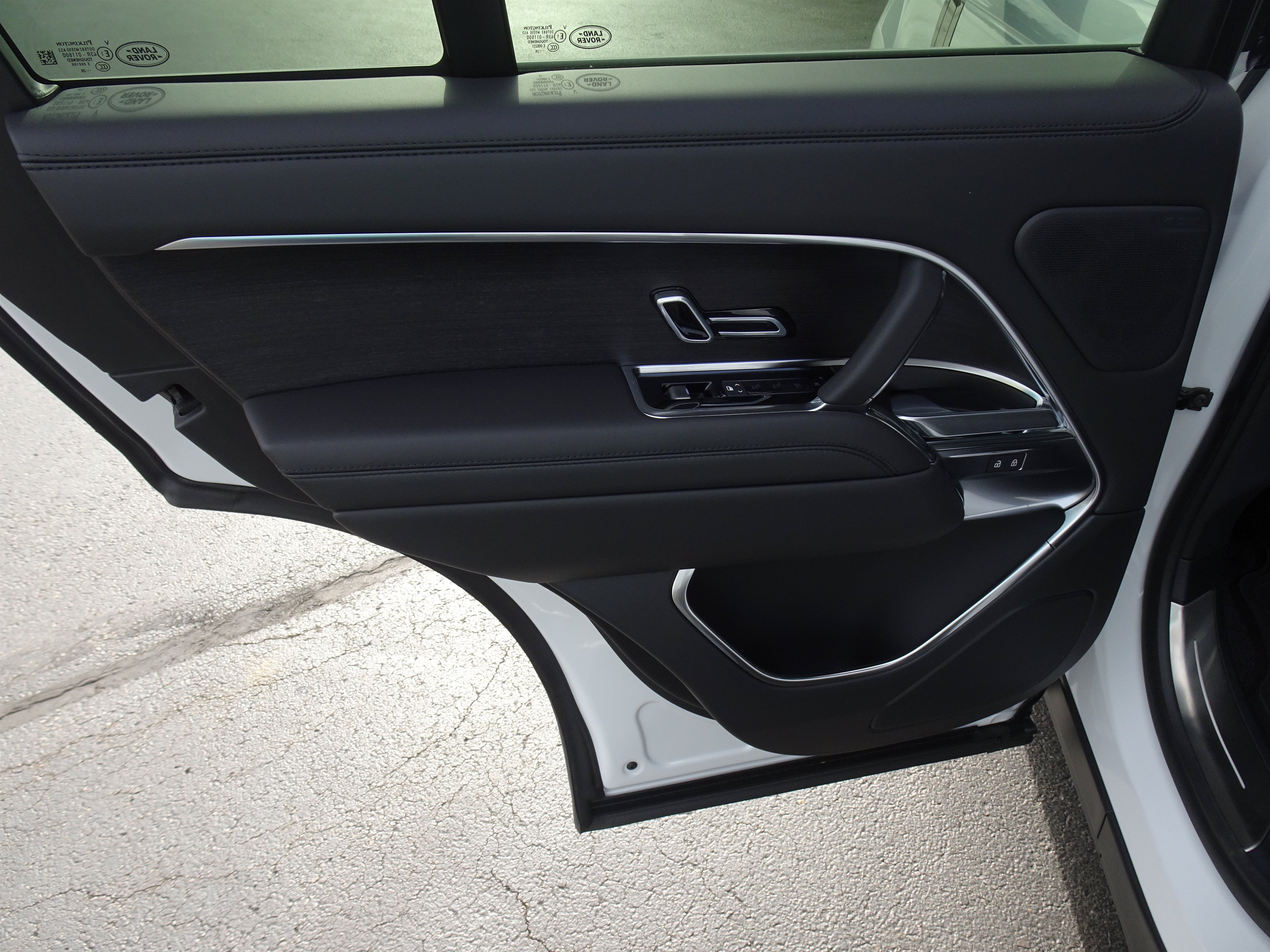 New 2027 Land Rover Range Rover SE AWD/4WD image 21