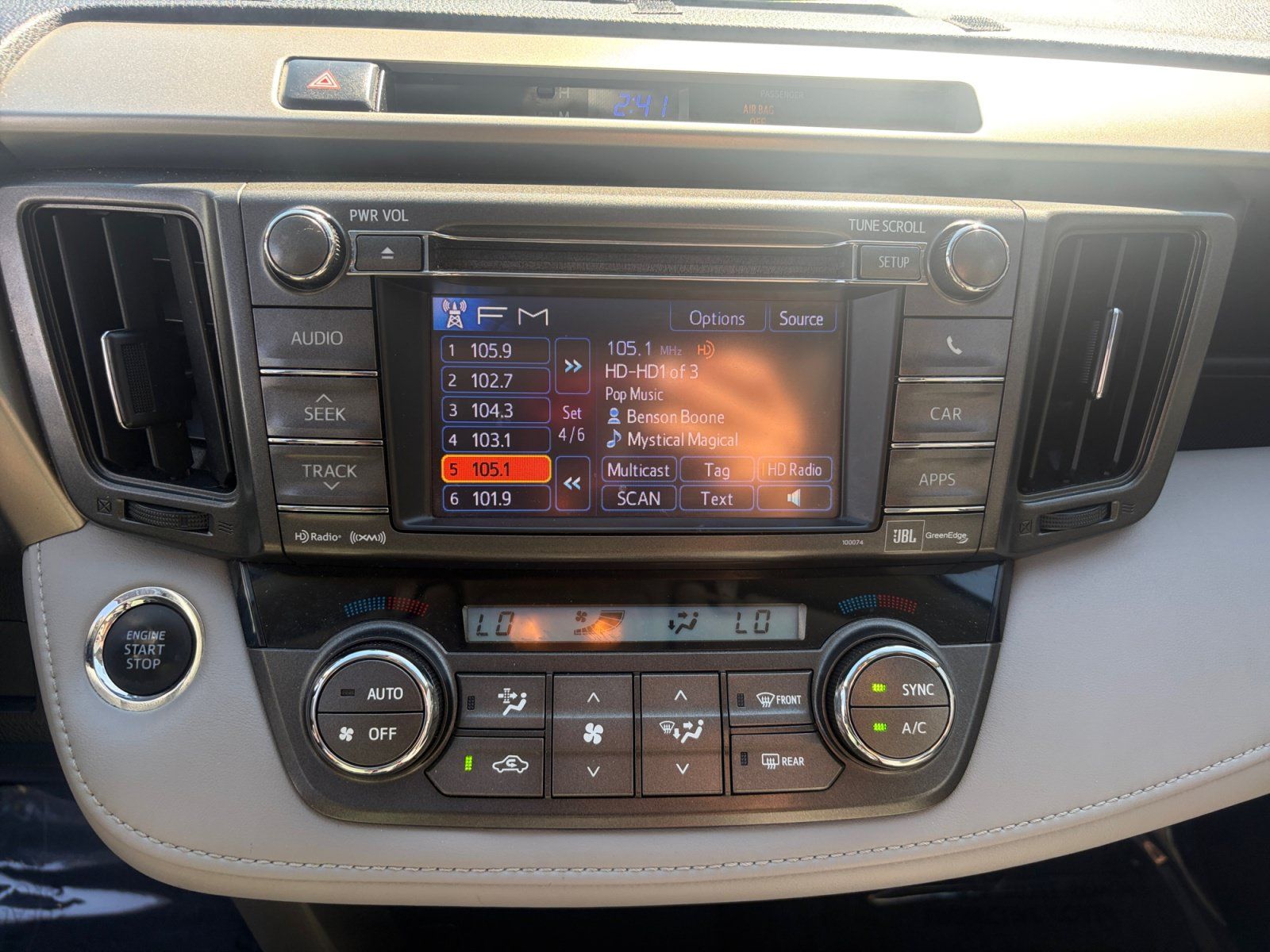 Used 2013 Toyota RAV4 Limited AWD/4WD image 7