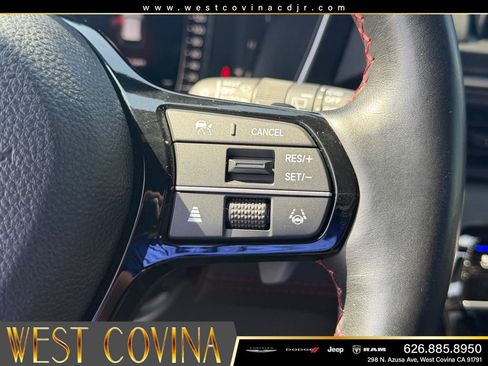 Used 2025 Honda Pilot Black Edition image 23
