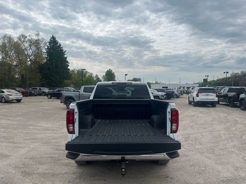 Used 2023 GMC Sierra 1500 SLE AWD/4WD image 8