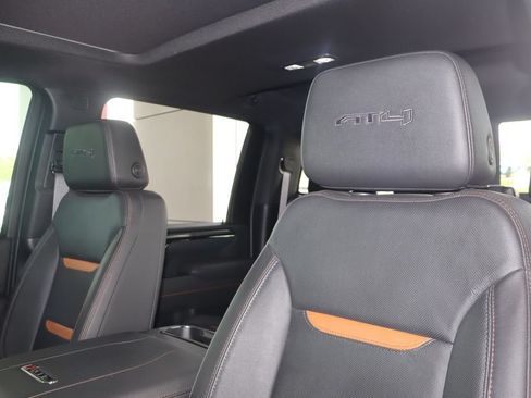 Used 2025 GMC Sierra 2500 AT4 AWD/4WD image 21