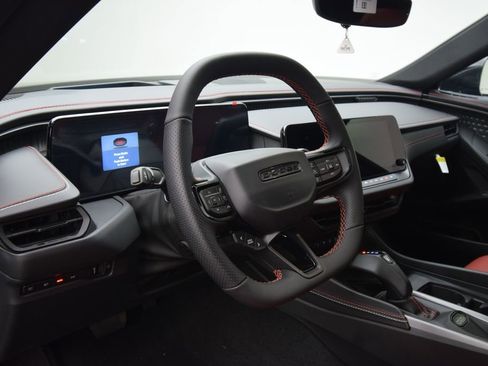 New 2026 Dodge Charger R/T image 28