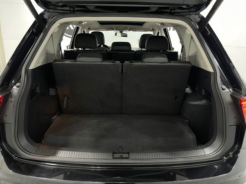 Used 2018 Volkswagen Tiguan SEL image 26