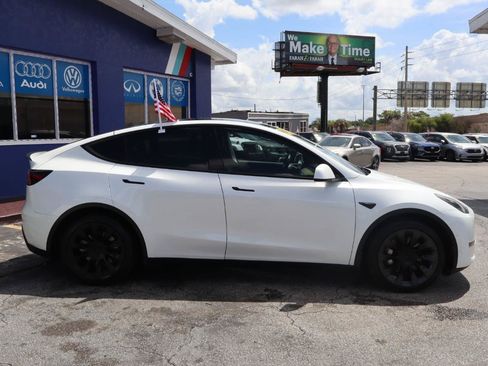Used 2020 Tesla Model Y Long Range AWD/4WD image 2