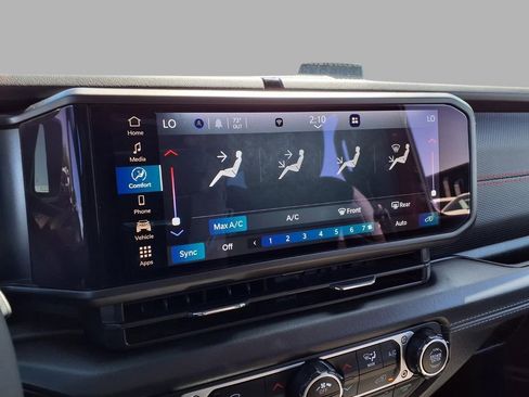 Used 2024 Jeep Wrangler Unlimited Rubicon AWD/4WD image 6