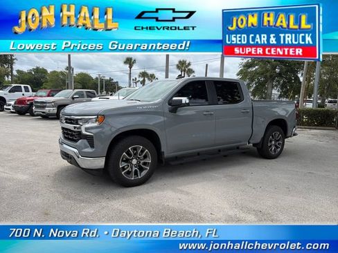 Used 2024 Chevrolet Silverado 1500 LT RWD image 2