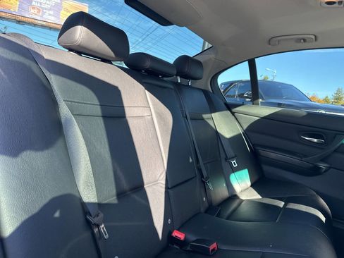Used 2011 BMW 335i Sedan w/ Premium Pkg image 22