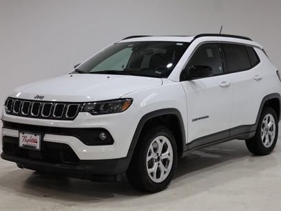 Used 2025 Jeep Compass Latitude w/ Sun & Sound Group