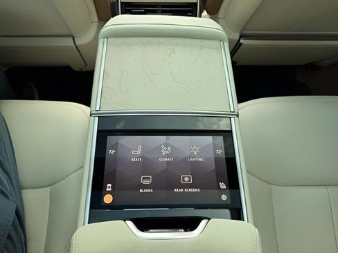 Certified 2024 Land Rover Range Rover SV AWD/4WD image 29