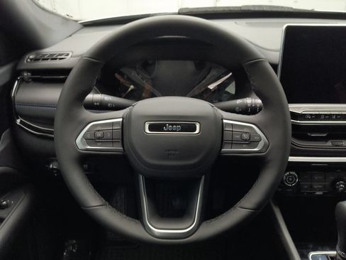 New 2026 Jeep Compass Latitude AWD/4WD image 14