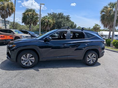 Used 2022 Hyundai Tucson Blue AWD/4WD image 7