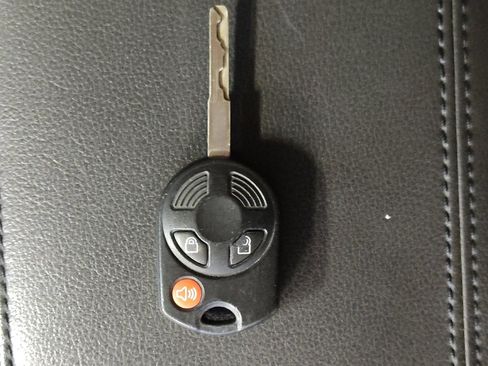 Used 2014 Ford Escape SE FWD image 32