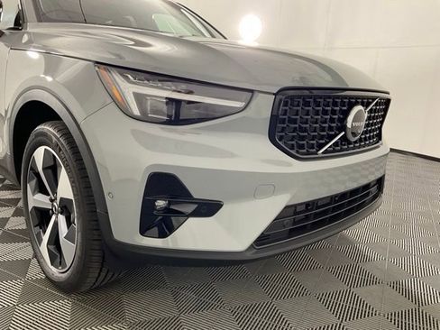 New 2026 Volvo XC40 B5 Plus w/ Protection Package Premier image 8