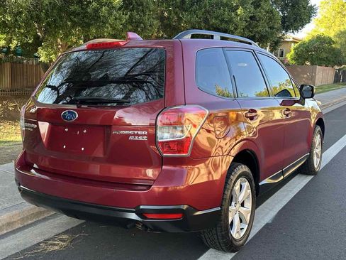 Used 2016 Subaru Forester 2.5i w/ Alloy Wheel Package image 8