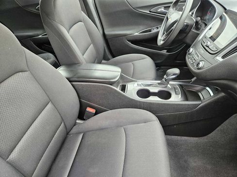 Used 2023 Chevrolet Malibu LT image 14