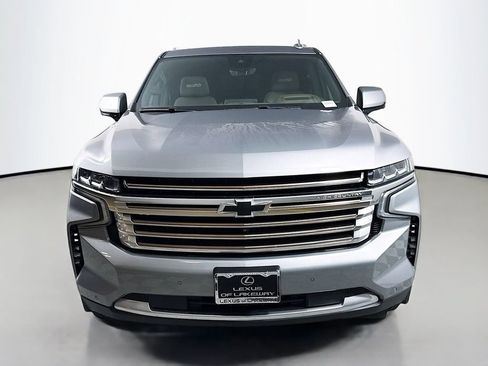 Used 2023 Chevrolet Suburban High Country w/ Premium Package 2 RWD image 2