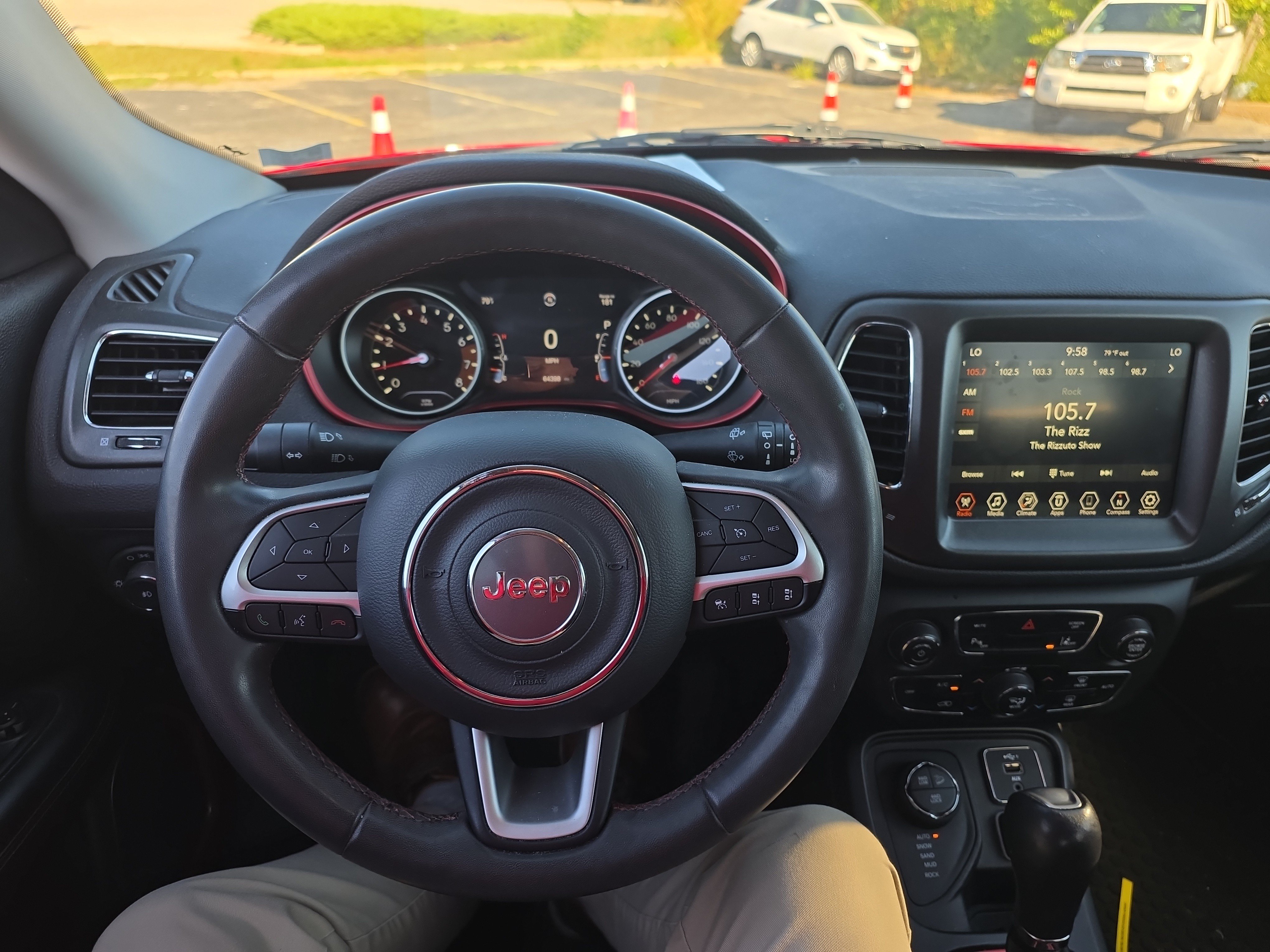 Used 2021 Jeep Compass Trailhawk AWD/4WD image 14