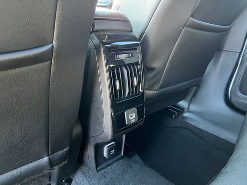 Used 2025 Jeep Compass Latitude image 23