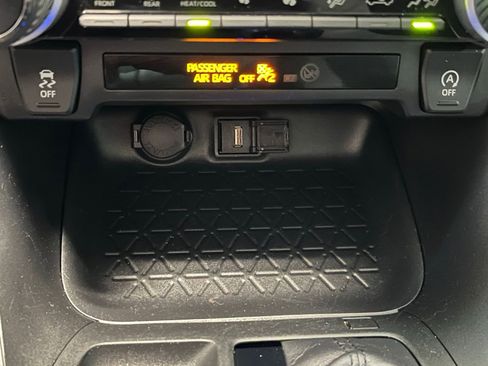 Used 2020 Toyota RAV4 XLE w/ All Weather Liner Package image 24