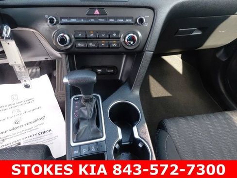 Used 2020 Kia Sportage LX AWD/4WD image 14