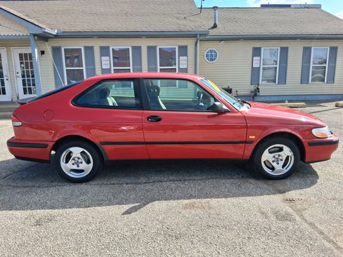 Used 1999 Saab 9-3 2.0T FWD image 8
