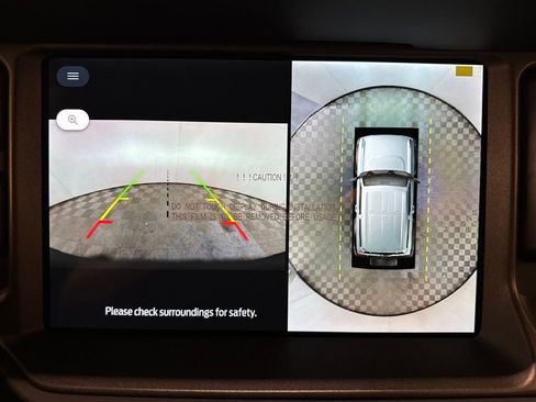 New 2025 Ford Bronco Badlands image 7