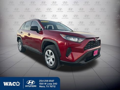 Used 2020 Toyota RAV4 LE image 13