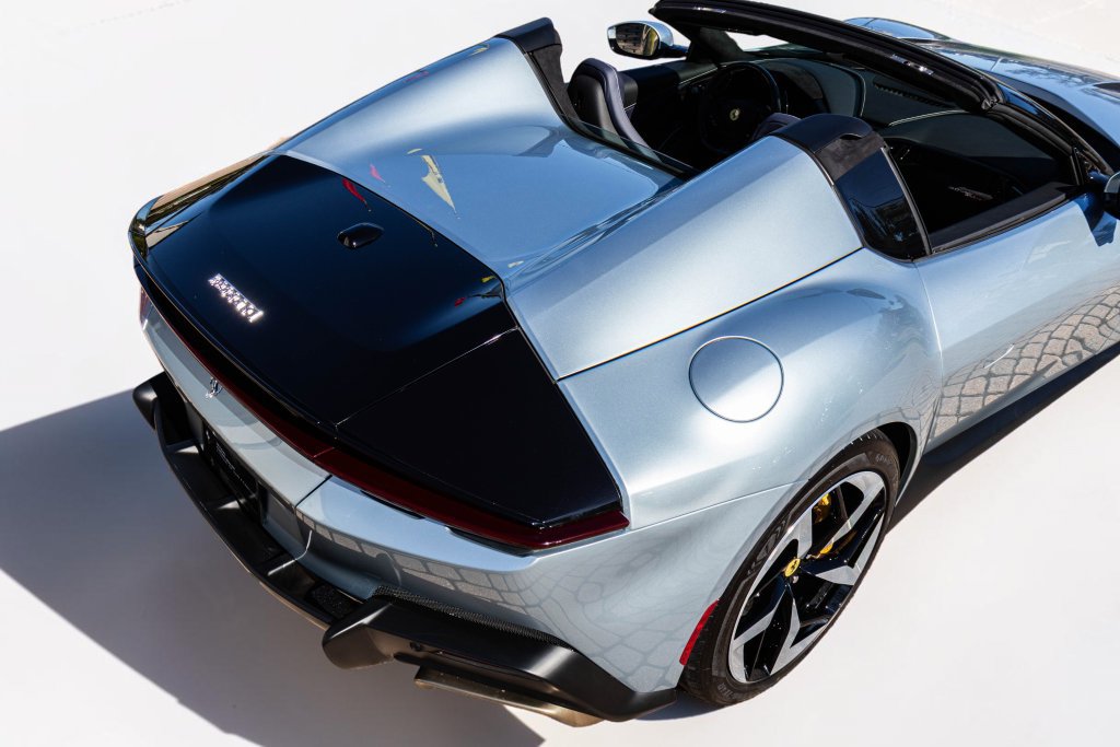 Certified 2026 Ferrari 12Cilindri Spider RWD image 20
