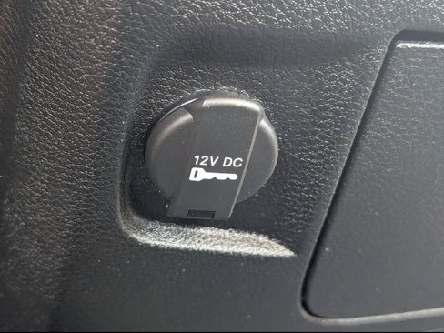 Used 2019 RAM 1500 Tradesman AWD/4WD image 18