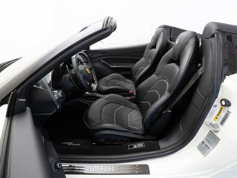 Certified 2018 Ferrari 488 Spider RWD image 9