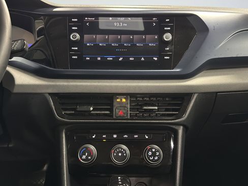 Used 2023 Volkswagen Taos SE image 38