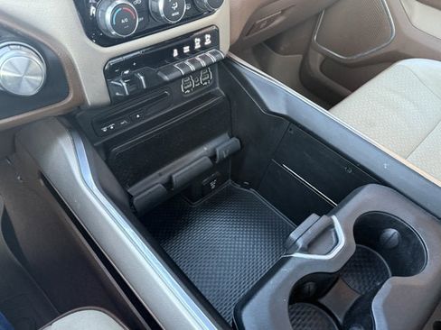 Used 2019 RAM 1500 Laramie image 33