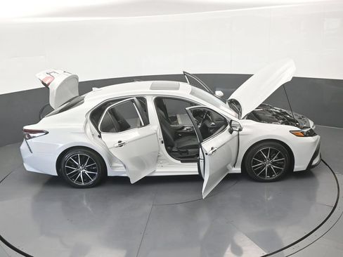 Used 2024 Toyota Camry SE FWD image 70