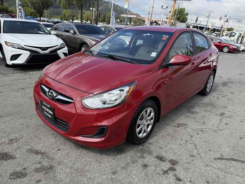 Used 2014 Hyundai Accent GLS FWD image 3