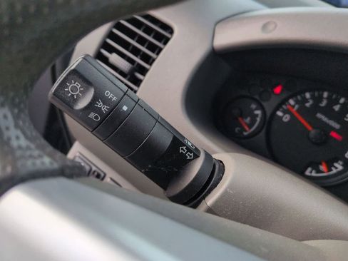 Used 2019 Nissan Frontier SV image 25