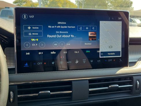 Certified 2024 Lincoln Corsair AWD w/ Equipment Group 101A image 27