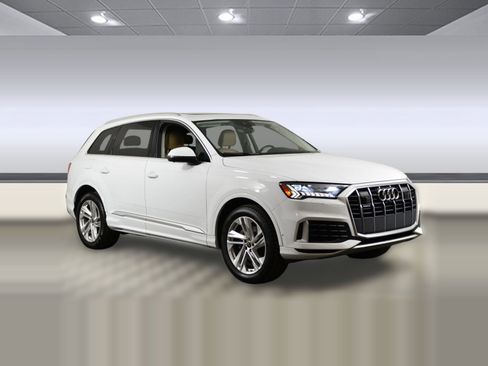 Used 2024 Audi Q7 3.0T Premium Plus AWD/4WD image 6