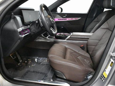 Used 2024 BMW 760i xDrive w/ Executive Package image 11