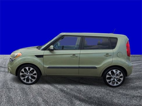 Used 2013 Kia Soul ! w/ Premium Pkg image 7