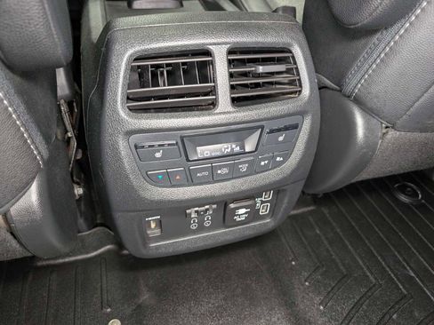 Used 2021 Honda Pilot Elite image 16