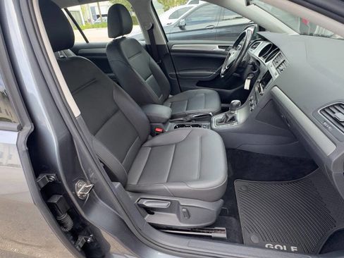 Used 2015 Volkswagen Golf S image 24