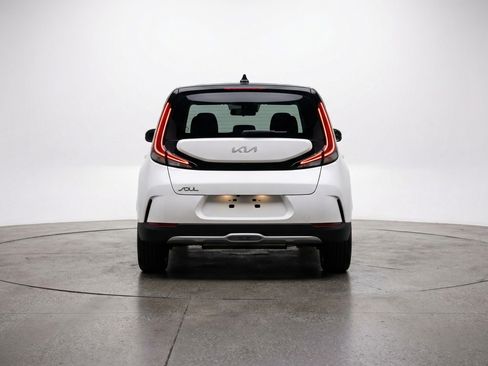 Used 2025 Kia Soul LX w/ LX Technology Package image 7