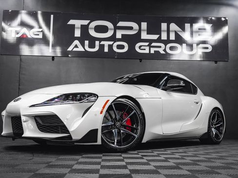 Used 2020 Toyota Supra Premium w/ Driver Assist Package image 2