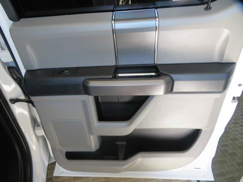 Used 2019 Ford F150 XLT w/ Equipment Group 302A Luxury image 20