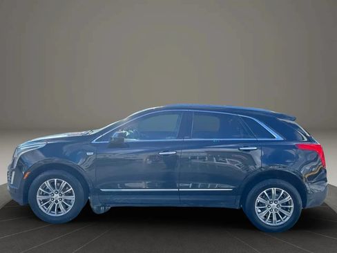 Used 2017 Cadillac XT5 Luxury AWD/4WD image 4
