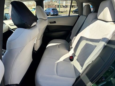 Used 2022 Toyota Corolla Cross LE image 17