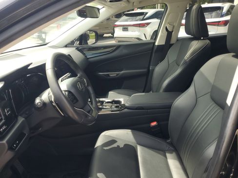 Used 2024 Lexus NX 250 FWD w/ Cold Area Package image 19