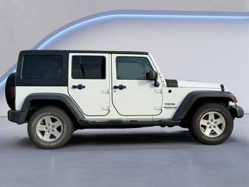 Used 2015 Jeep Wrangler Unlimited Sport w/ Quick Order Package 24S AWD/4WD image 7