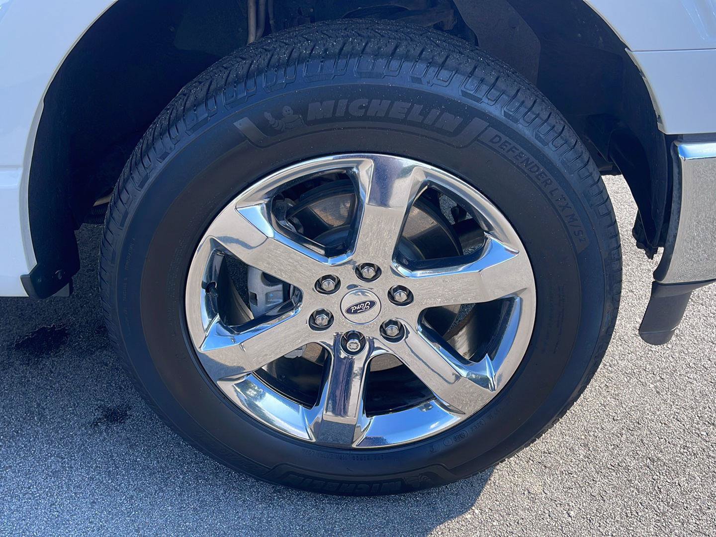 Used 2022 Ford F150 Lariat w/ Max Trailer Tow Package AWD/4WD image 9